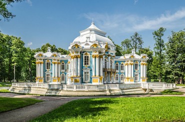 From the Hermitage to a cave church